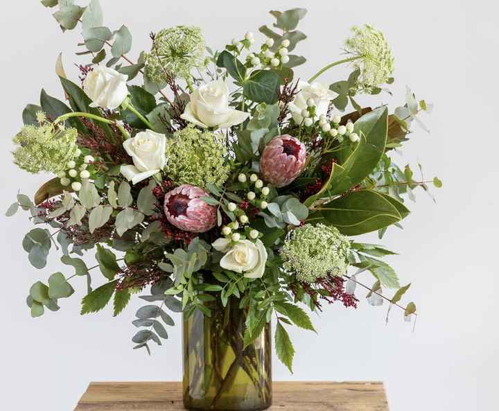 Bouquet di fiori secchi naturali con nebbiolina naturale e