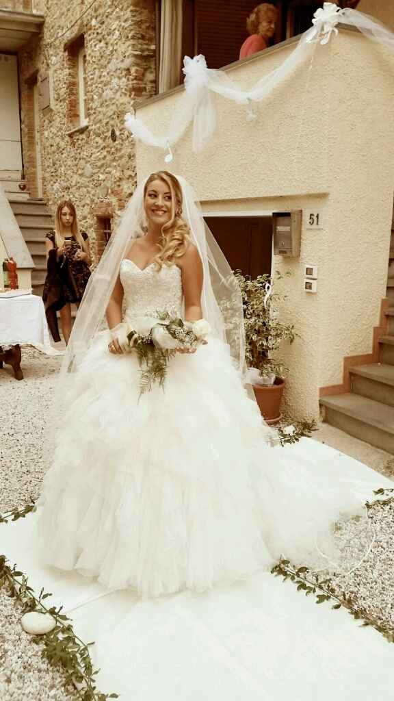 Questo é il mio abito e il vostro??? postate le foto!!!! - 2