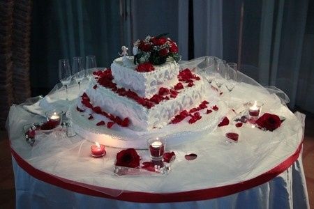 Wedding cake........chi la spunterà?! :) - 8