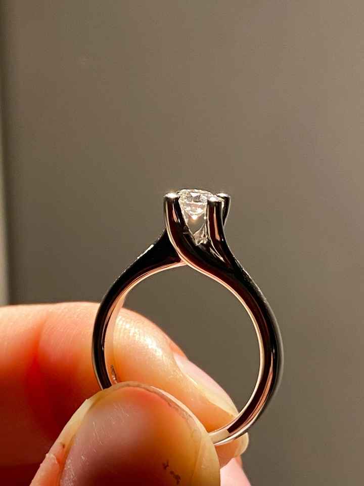 Come è il vostro anello di fidanzamento?? - 1