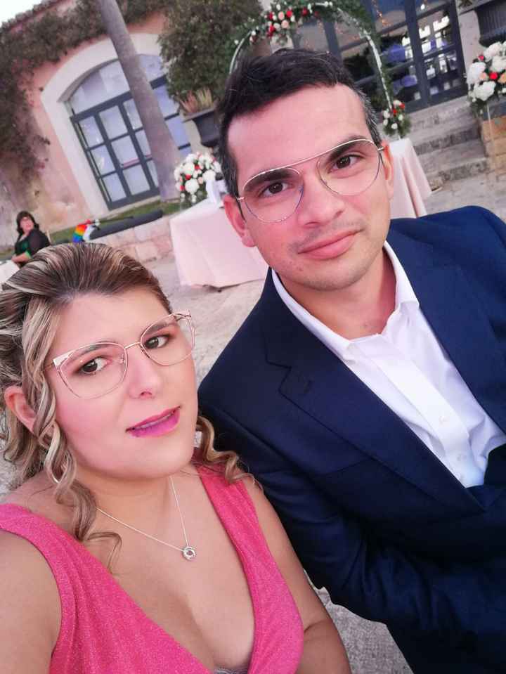 Postate una foto di voi due 👇 - 1