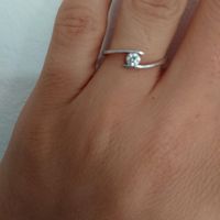 E ora mostraci una foto del tuo anello di fidanzamento! - 1