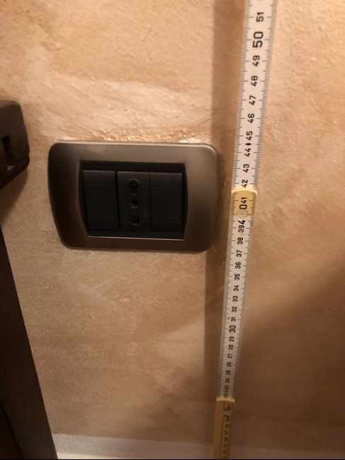 Prese sopra comodini ...help!!!! 1