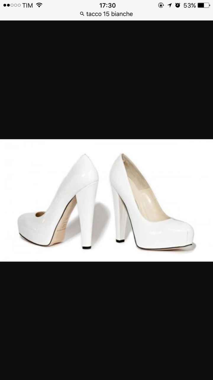  Ragazze basse (153) e scarpe - 2