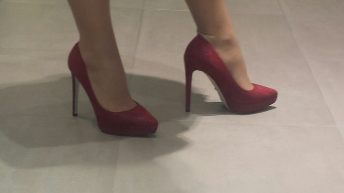 -11 e senza scarpe - 1