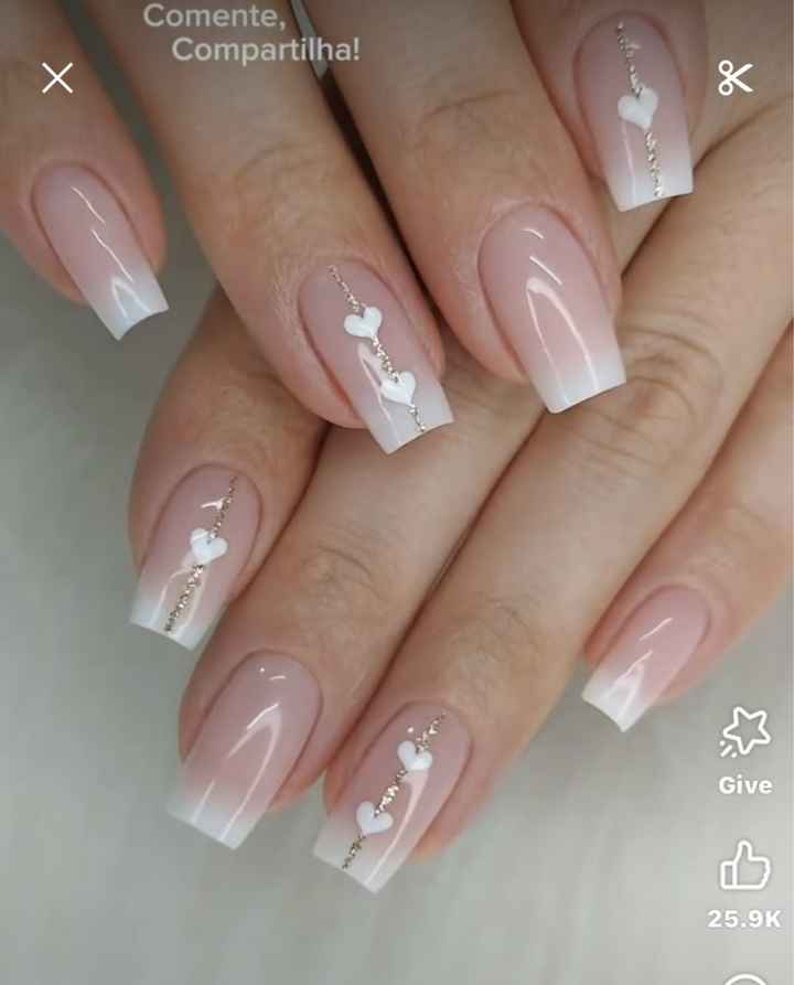 Idee per manicure da sposa? Elegante ma non esagerata 💅💍 - 5