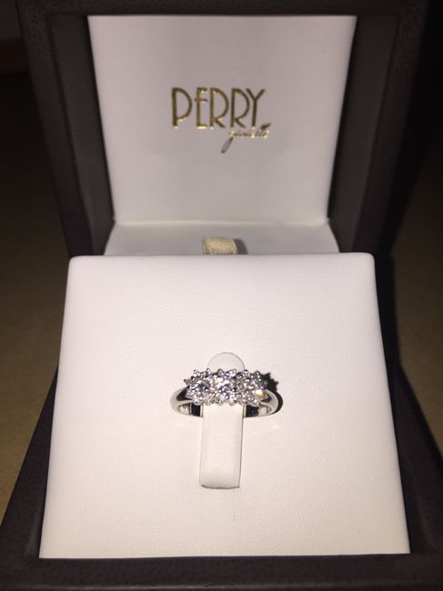 Com'è il vostro anello di fidanzamento? 11