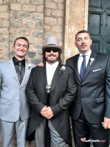 lo sposo e i testimoni