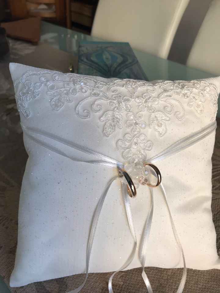 Cuscino portafedi - 1