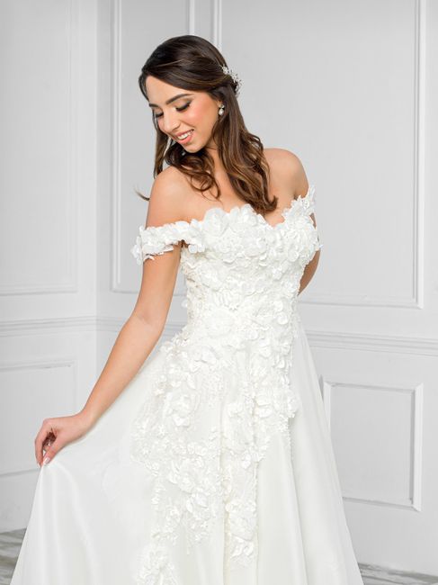 Abiti da sposa 2021: 10 modelli con applicazioni 3D che dovete vedere 9