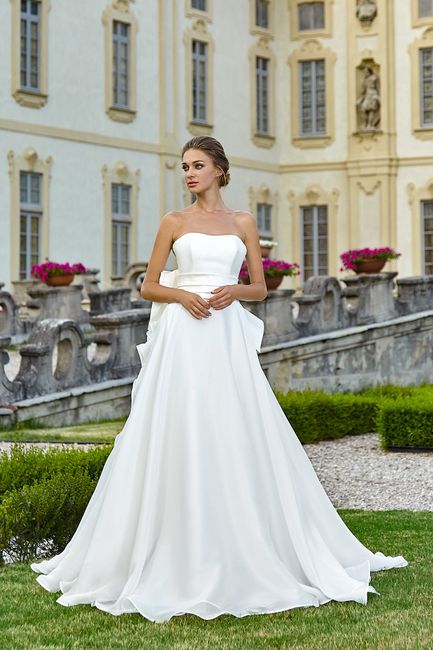 Sogno o son desta? 10 abiti da sposa con gonne spettacolari✨ 9