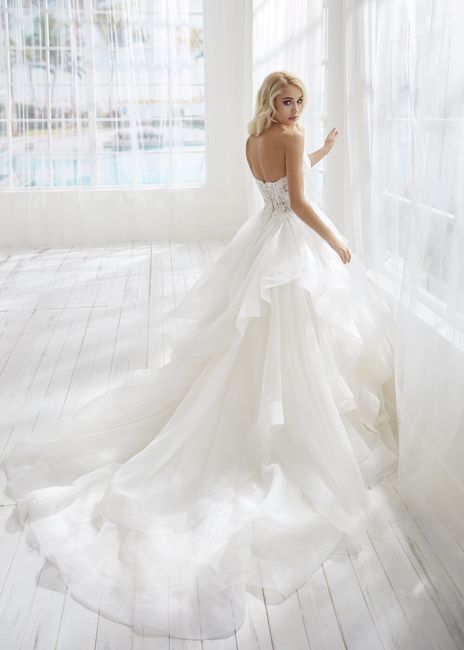 Sogno o son desta? 10 abiti da sposa con gonne spettacolari✨ 18
