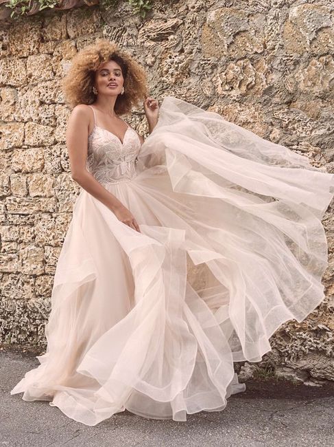 Sogno o son desta? 10 abiti da sposa con gonne spettacolari✨ 21