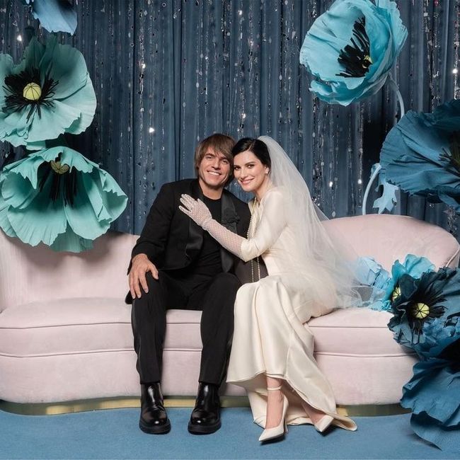 Laura Pausini si è sposata con Paolo Carta: ecco le prime foto delle loro "nozze a sorpresa" 4