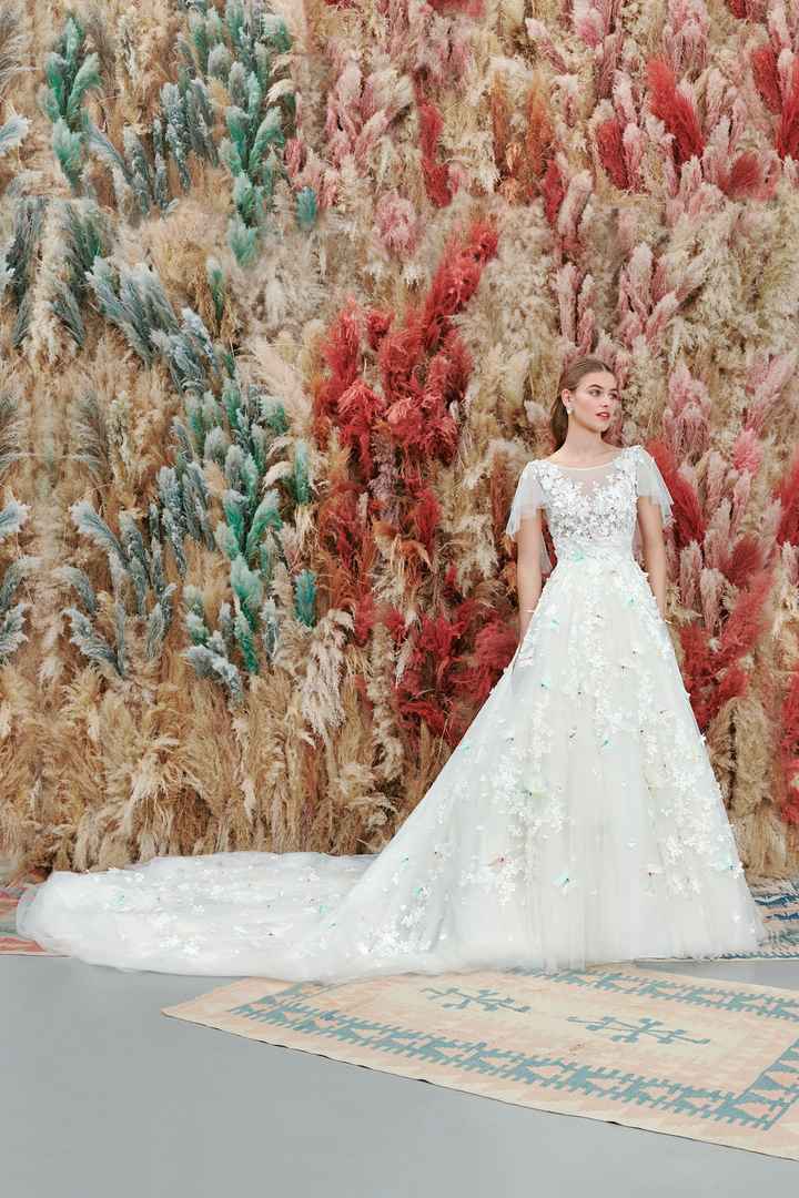 Abiti da sposa 2021: 10 modelli con applicazioni 3D che dovete vedere - 4