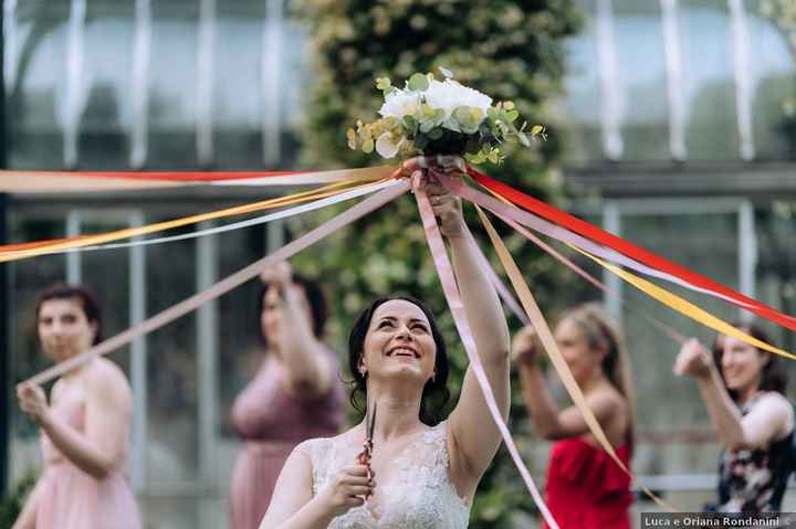 Idea originale per lancio del bouquet💐 - 1