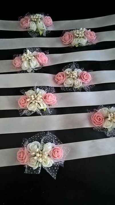 Bracciali di fiori finti - 1