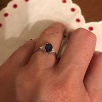 E ora mostraci una foto del tuo anello di fidanzamento! - 1