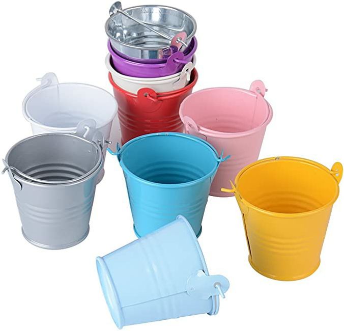 Bomboniere green on line 4