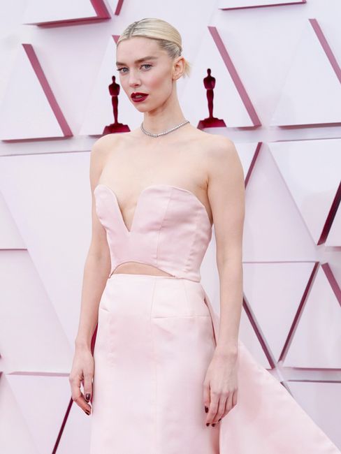 Red carpet Oscar 2021 - 3