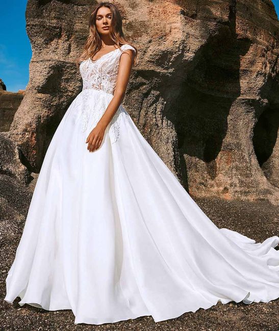 Collezione Pronovias 2022 8