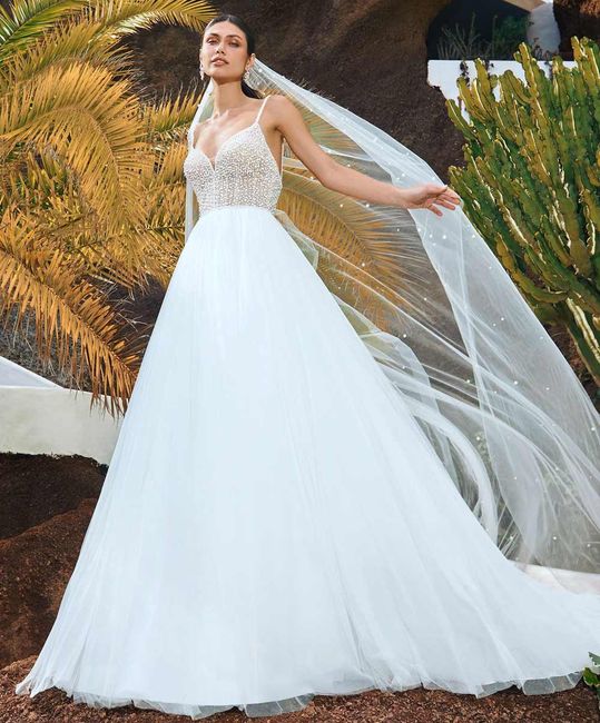 Collezione Pronovias 2022 9