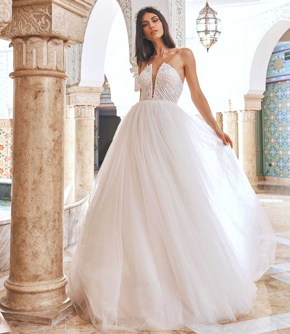 Collezione Pronovias 2022 25