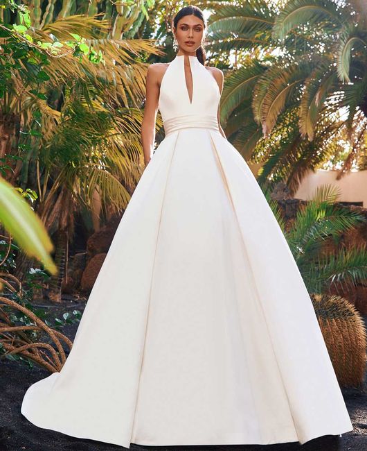 Collezione Pronovias 2022 36