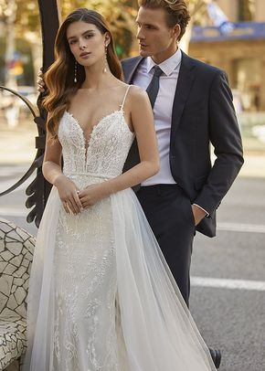 Collezione Luna Novias 2023 12