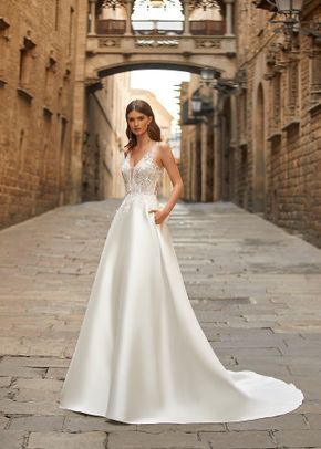 Collezione Luna Novias 2023 26