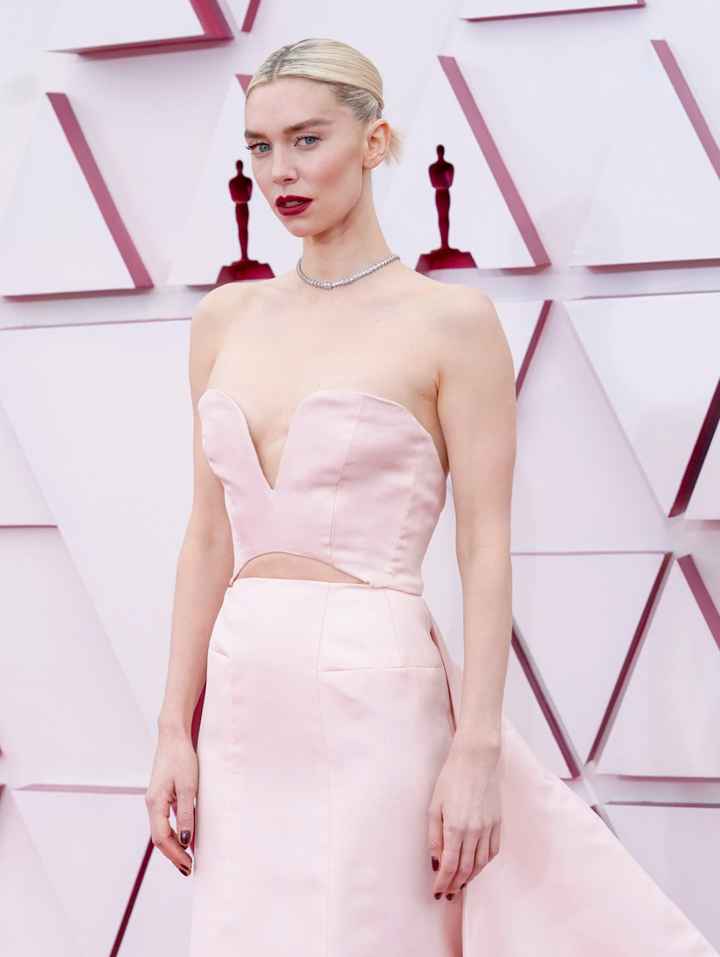 Red carpet Oscar 2021 - 3