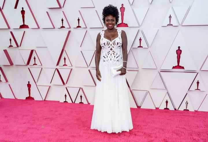 Red carpet Oscar 2021 - 6