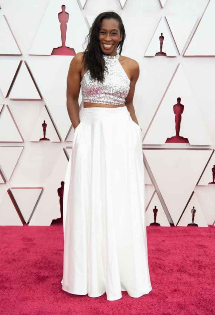 Red carpet Oscar 2021 - 8