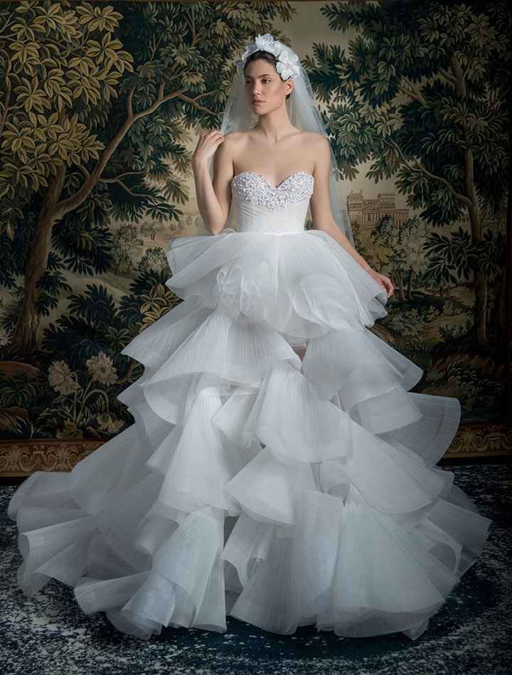 Collezione Georges Hobeika 2022 - 16