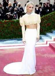 Red Carpet 2022 abiti promossi o bocciati - 8