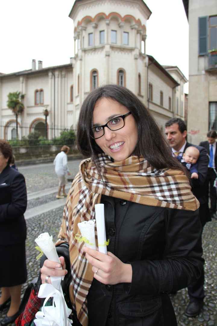 amica con conetti x riso