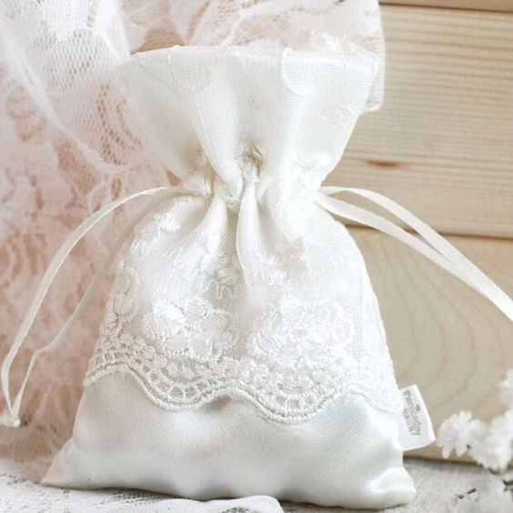 Sacchetto bordo pizzo