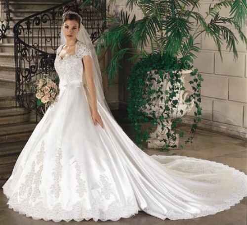 Abiti da sposa con strascico lungo - 3