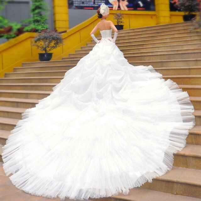 Abiti da sposa con strascico lungo - 17