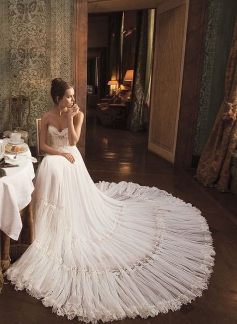 Abiti da sposa con strascico lungo - 2