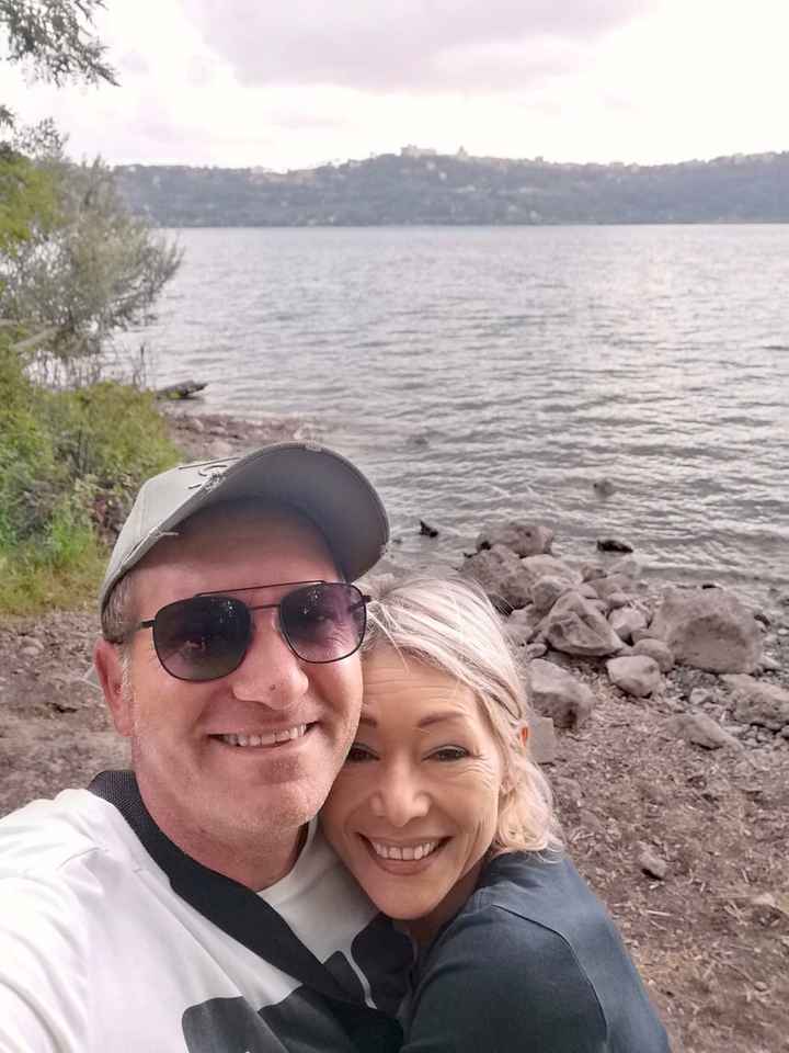 Postate una foto di voi due 👇 - 1