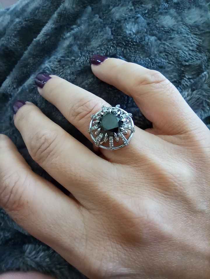 Come è il vostro anello di fidanzamento?? - 1