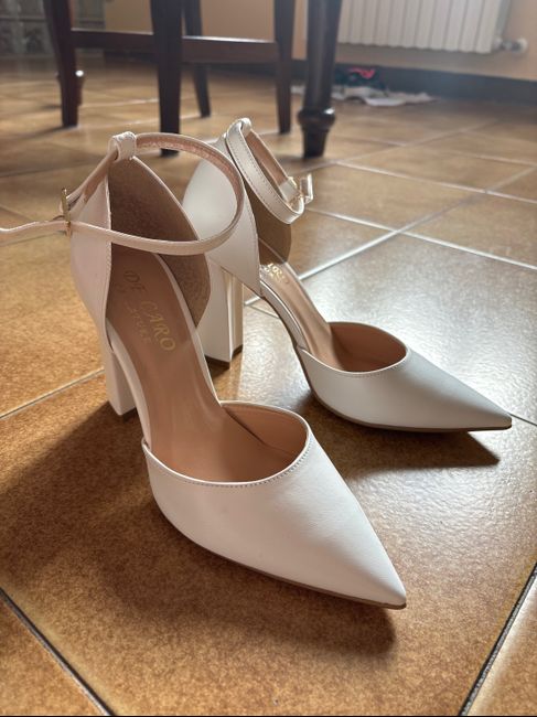Dubbi scarpe: nude o bianche? 2