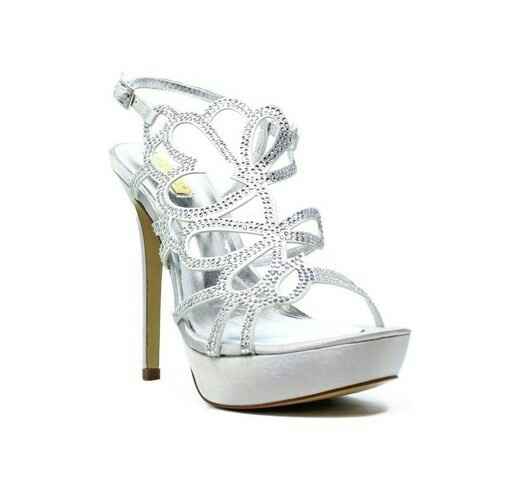 Alla ricerca delle scarpe - 1