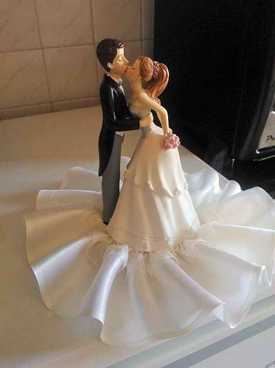 cake topper