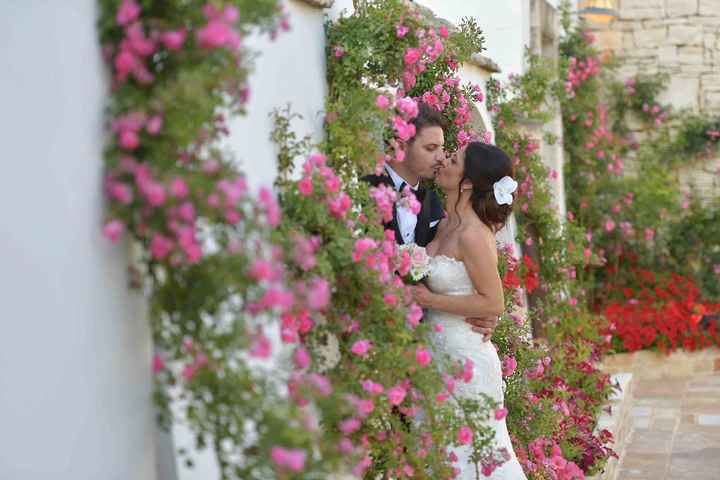 bacio tra i fiori