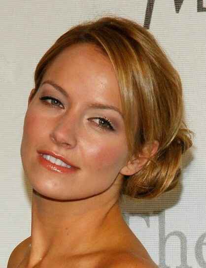 Viso scarno..... help acconciatura - 1