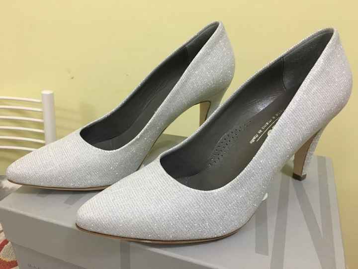 A -98 scarpe trovate! - 2