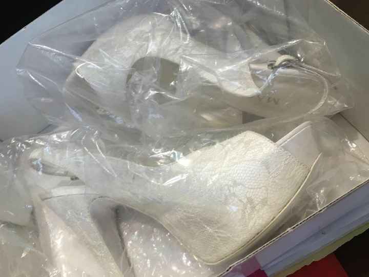 Sono curiosa di vedere le vostre scarpe. .. - 1