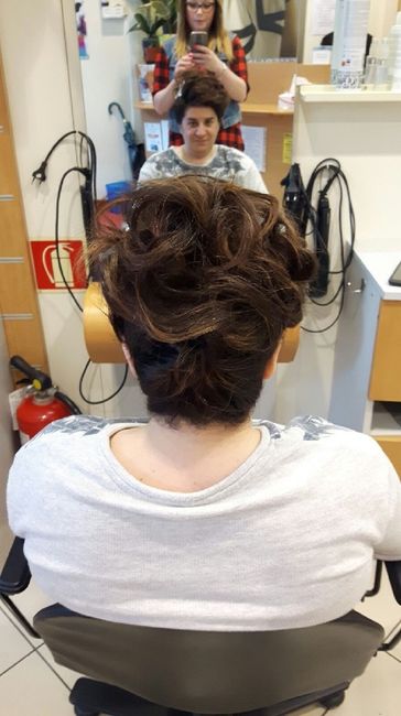 Consiglio acconciatura sposa rotondetta - 1